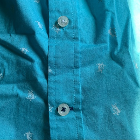 iZod Blue Turtle Button Down Men's Shirt Size Small - Picture 3 of 10